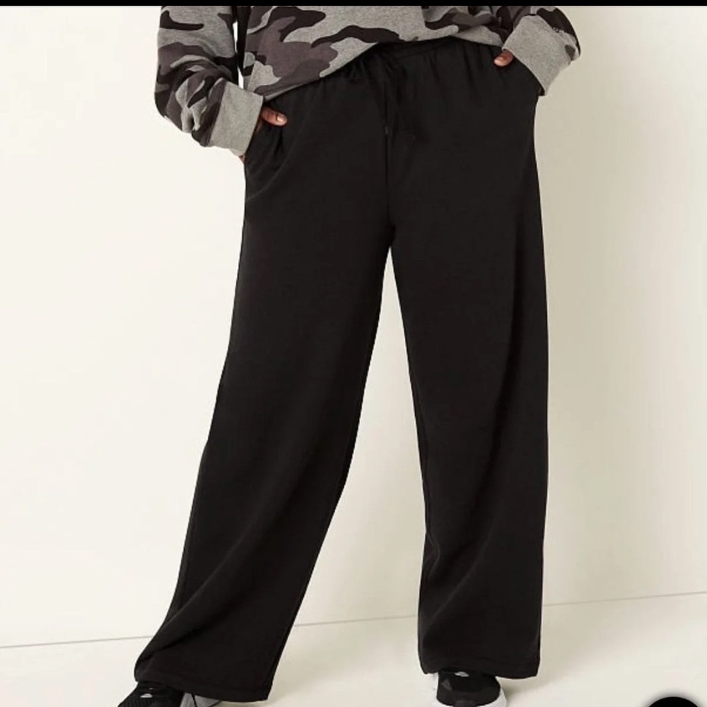Vs PINK Wide Leg Fleece Sweatpants NEW